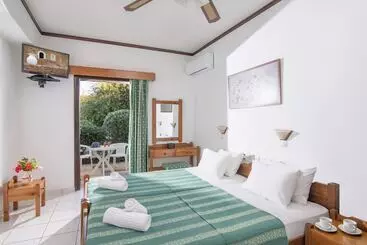 Iliostasi Beach Apartments