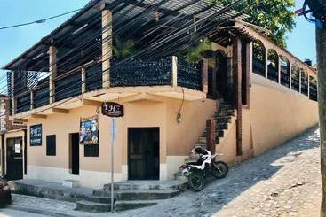 تختخواب و صبحانه El Almendro