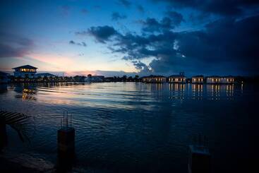 هتل Lumbini Palace Resort