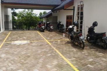 Hotel My Room Cepu Blora Redpartner