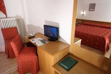 Hotel Garni Lago Nembia