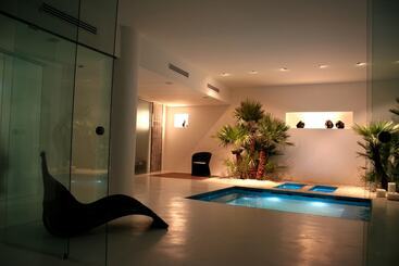 La Piazza Luxury Hotel & Spa