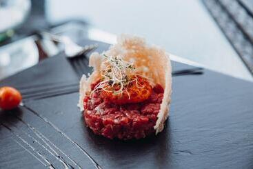 一軒屋 Villa Castiglione