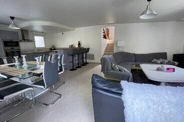 Pensiune La Maison De Delsy