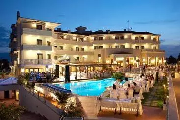 בית מלון כפרי Aeton Melathron