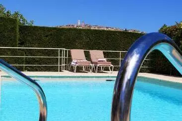 호텔 Hôtel & Restaurant Alain Llorca