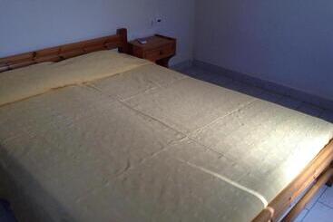 בית מלון כפרי Rooms To Let Katerina & John S