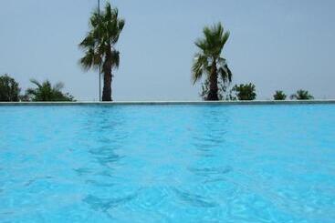 בית מלון כפרי Villa Principe Di Belmonte