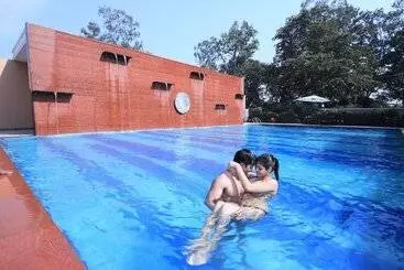 Resort Aveo By Amatra  Kashipur