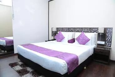Hotel Kc Manor