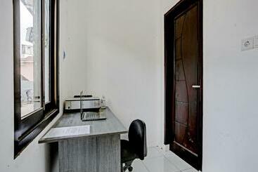 호텔 Oyo 90550 Good Sleep 3 Samarinda