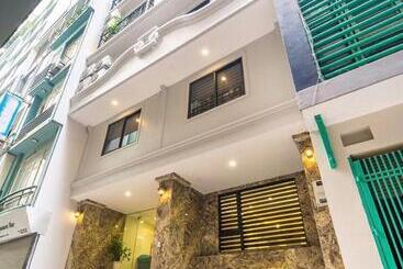 Aparthotel T&b Housing