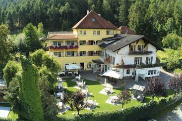 Landhotel Latscherhof