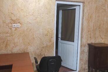 پانسیون Batumi House