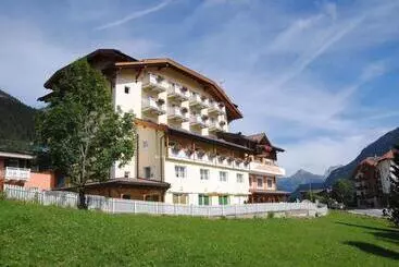 فندق Dolasilla Park