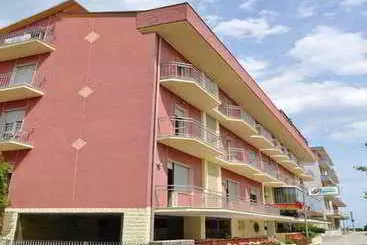 Santa Barbara Hotel & Apartments