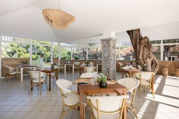 Бунгало Sopramare Resort