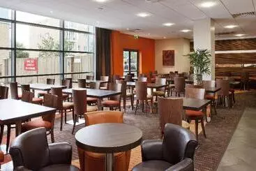 فندق Holiday Inn Express Slough By Ihg