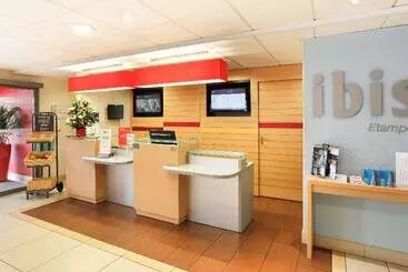 בית מלון כפרי Ibis Etampes