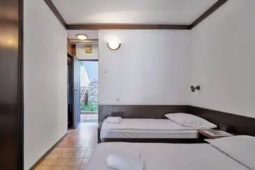 Hotel Koversada Rooms