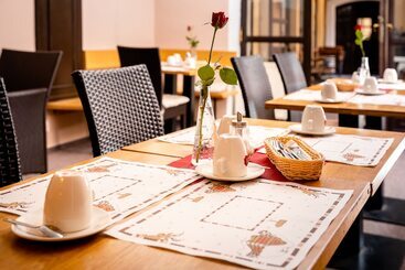 هتل Pension U Lilie