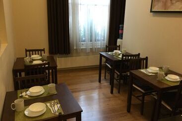 هتل The Royale Chulan Hyde Park