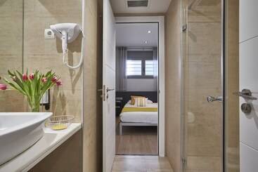 Lugaris Rambla Apartments