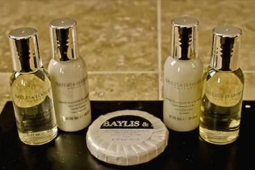 בית מלון כפרי The Saracens Head