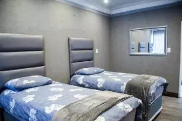 Majatalo Simunye Guest House