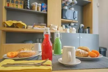 تختخواب و صبحانه Cafuné Rooms