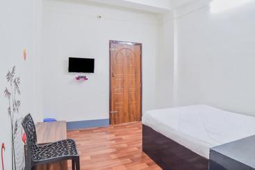 Hotel Collection O 81435 Dc Lodge