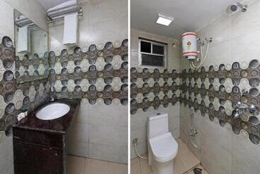 酒店 Goroomgo Sanjoy Guest House Ruby Tagore Park Kolkata