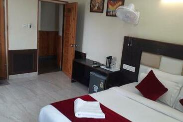 Vella Marina Group Of Hotels Mount