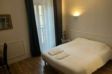 בית מלון כפרי Hôtel Du Château   Beynac Et Cazenac