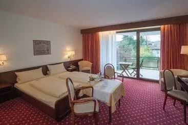 Отель Haus Am Zoo