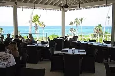 Отель Sky Beach Club