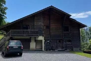 Aamiaismajoitus (B&B) Chalet Le Pery