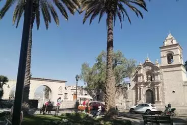 Hotel La Casa De Leonardo Yanahuara