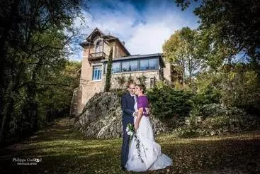 Hotel La Garenne De Morestel