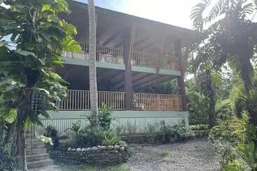 ベッドアンドブレックファースト Mayas Nest