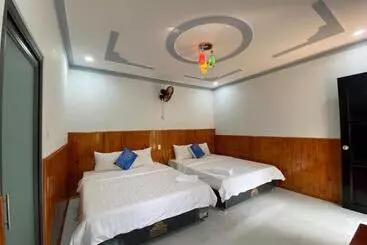 هتل Nhà Nghỉ Cát Đằng Hồ Tràm