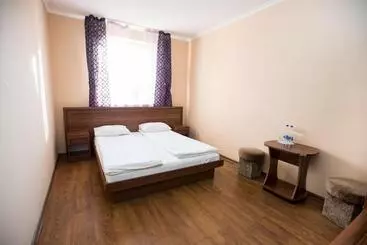 Ostello Holiday Stay Nika