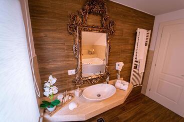 Hotel Gradinile Romane