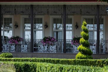 فندق Grand Aristocrate