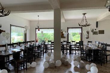 渡假胜地  Valea Salbatica