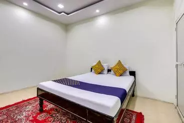 Hôtel Spot On 65385 Relax Home Stay