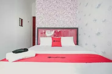 Pensjonat Reddoorz Near Nagoya Hill Batam 4