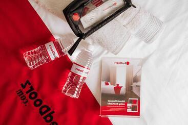 Hotell Reddoorz Near Lampung Walk 2