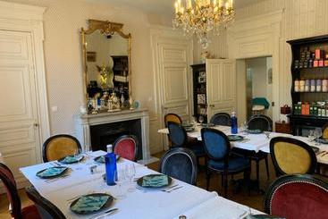 膳宿费 Au Fil Du Temps