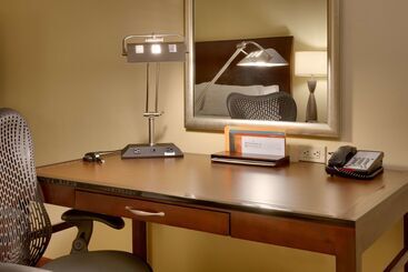 Отель Hilton Garden Inn Clarksville